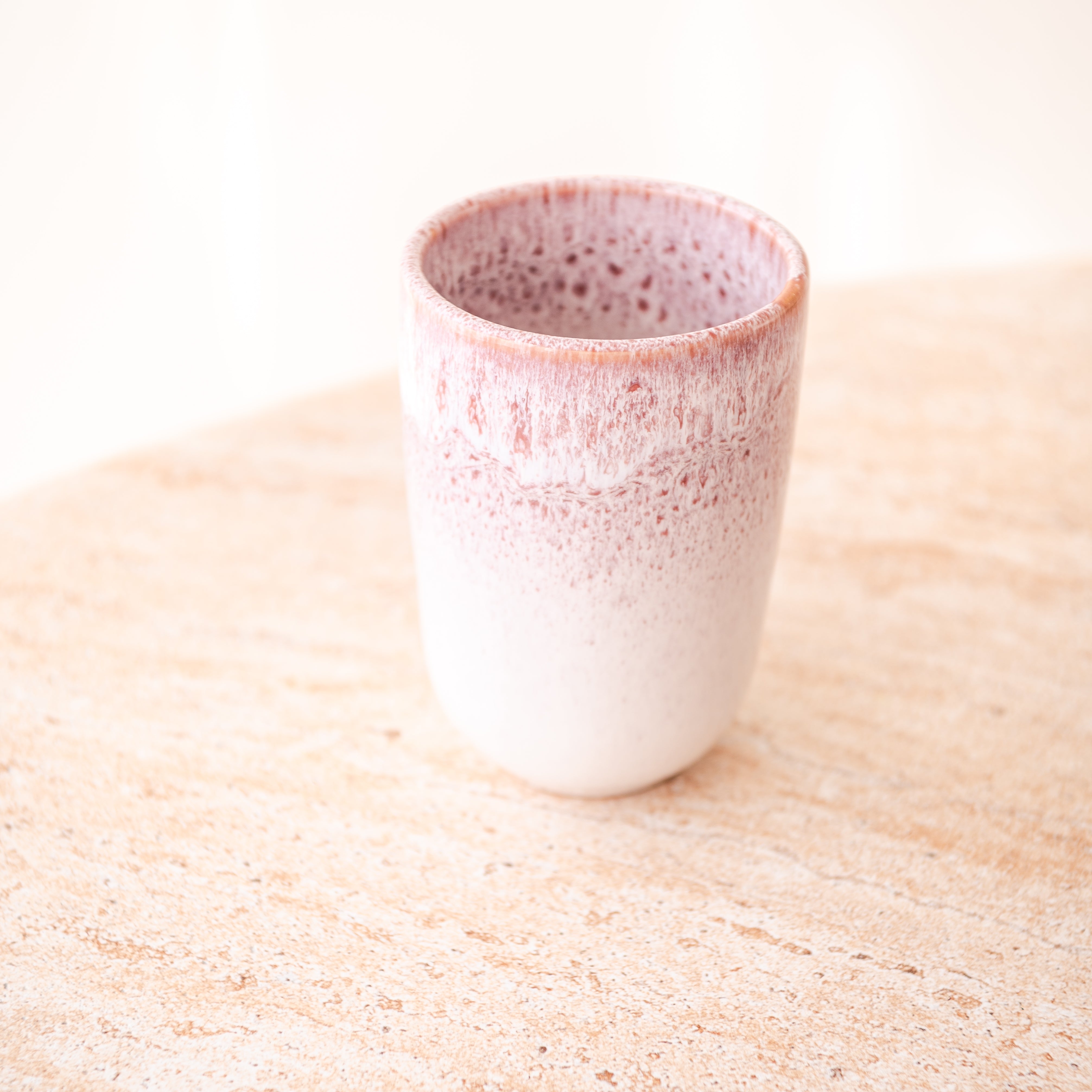 Amadora Becher groß