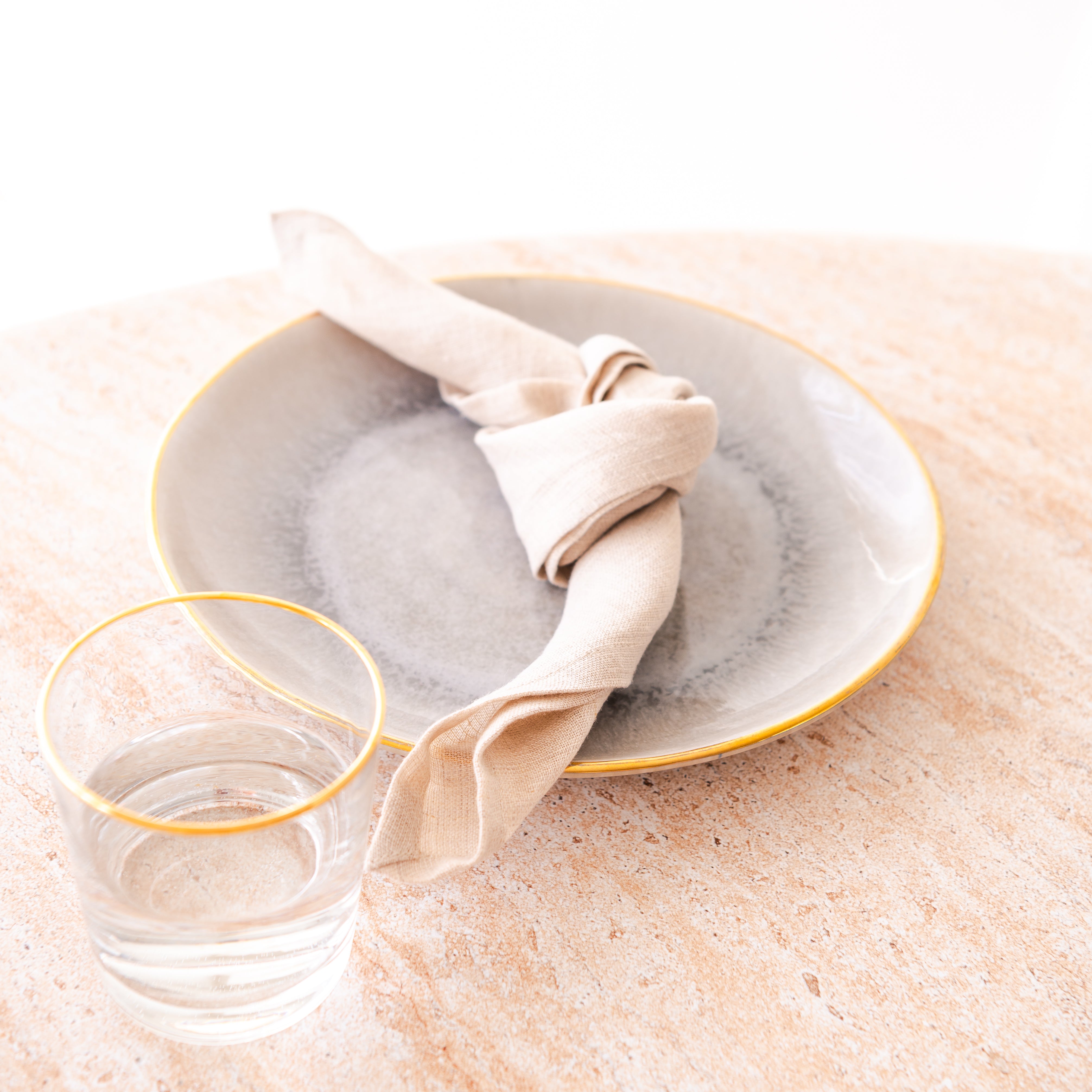 Amadora bord groot