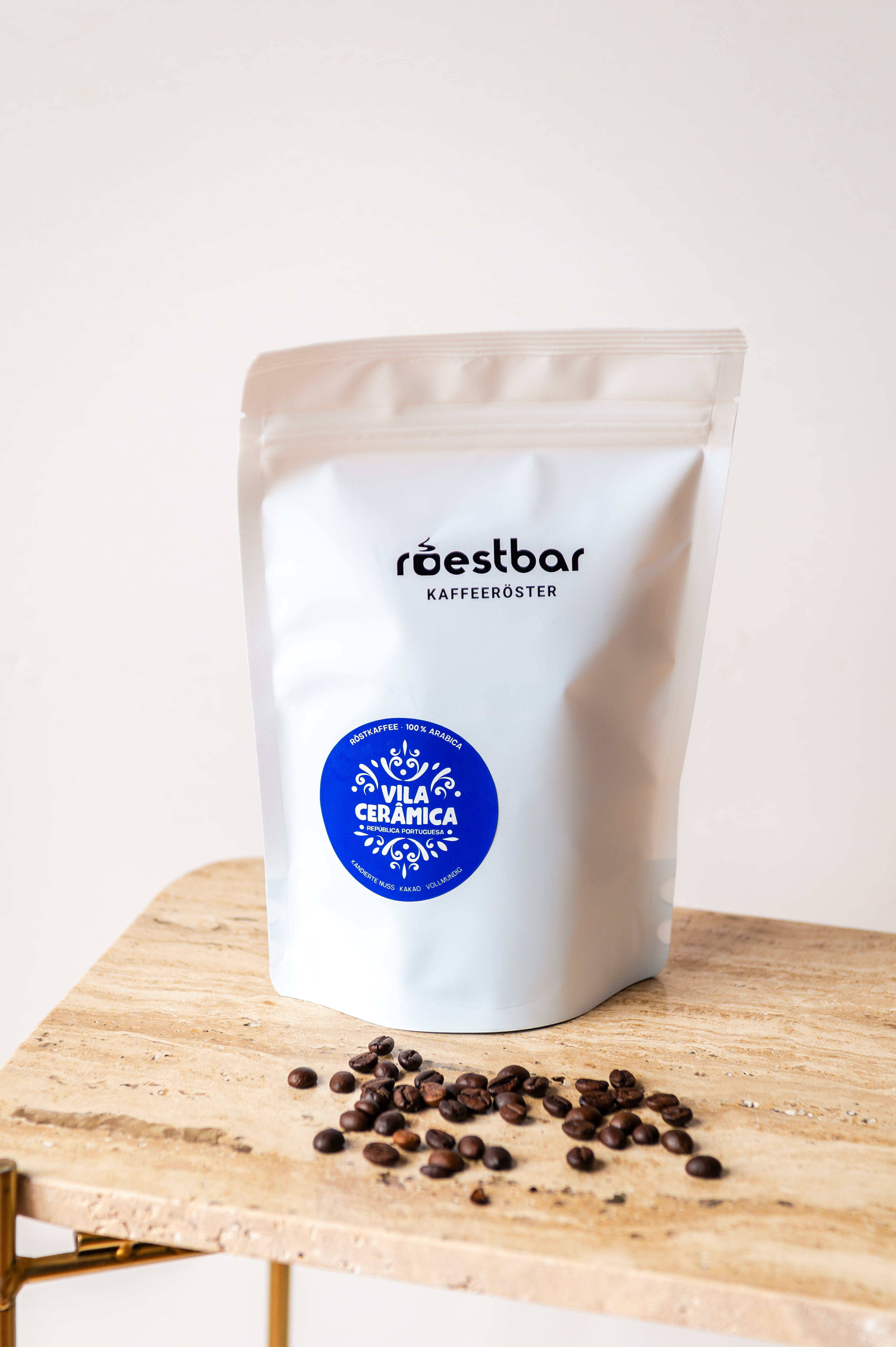 Roestbar x Vila Cerâmica Kaffeebohnen