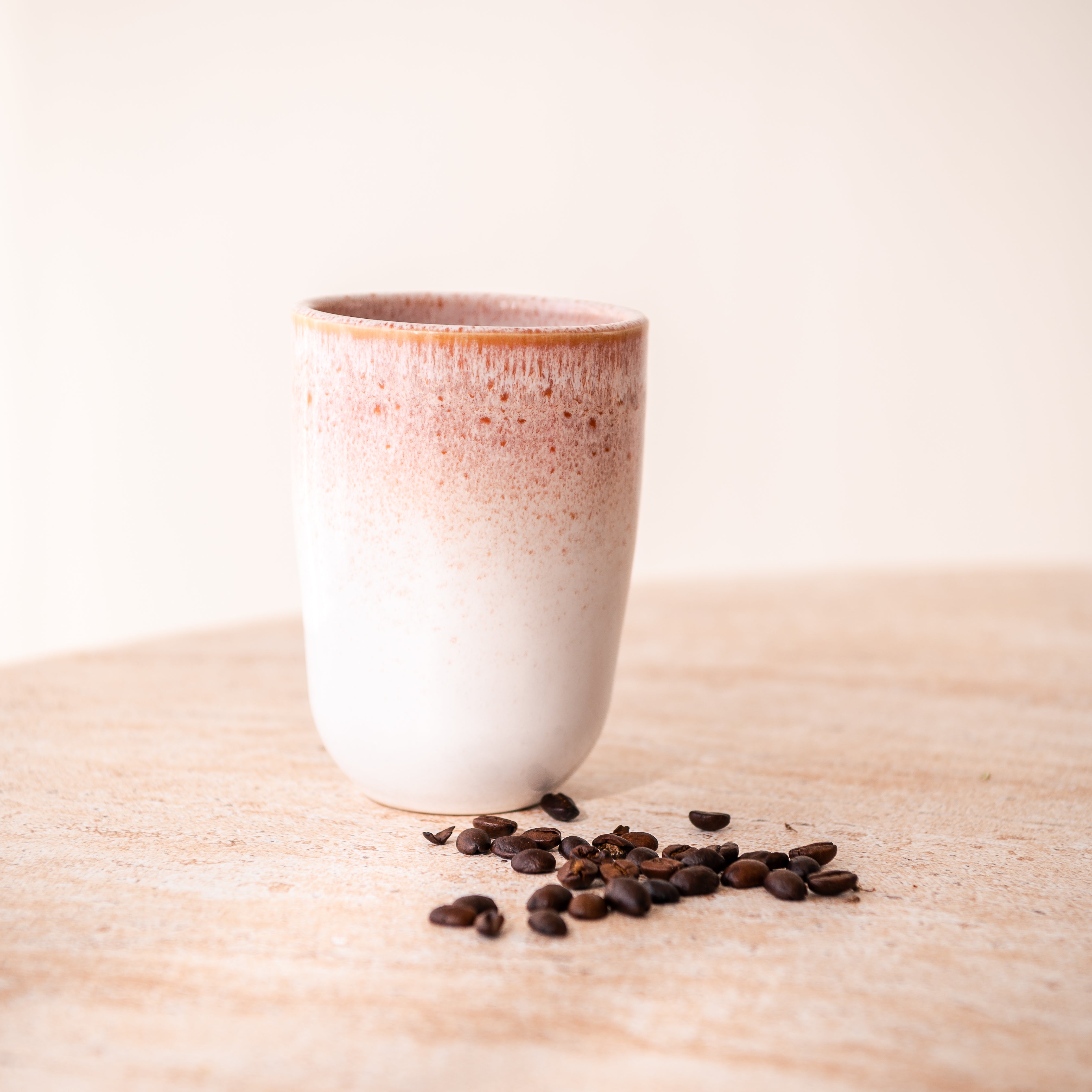 Amadora Becher groß