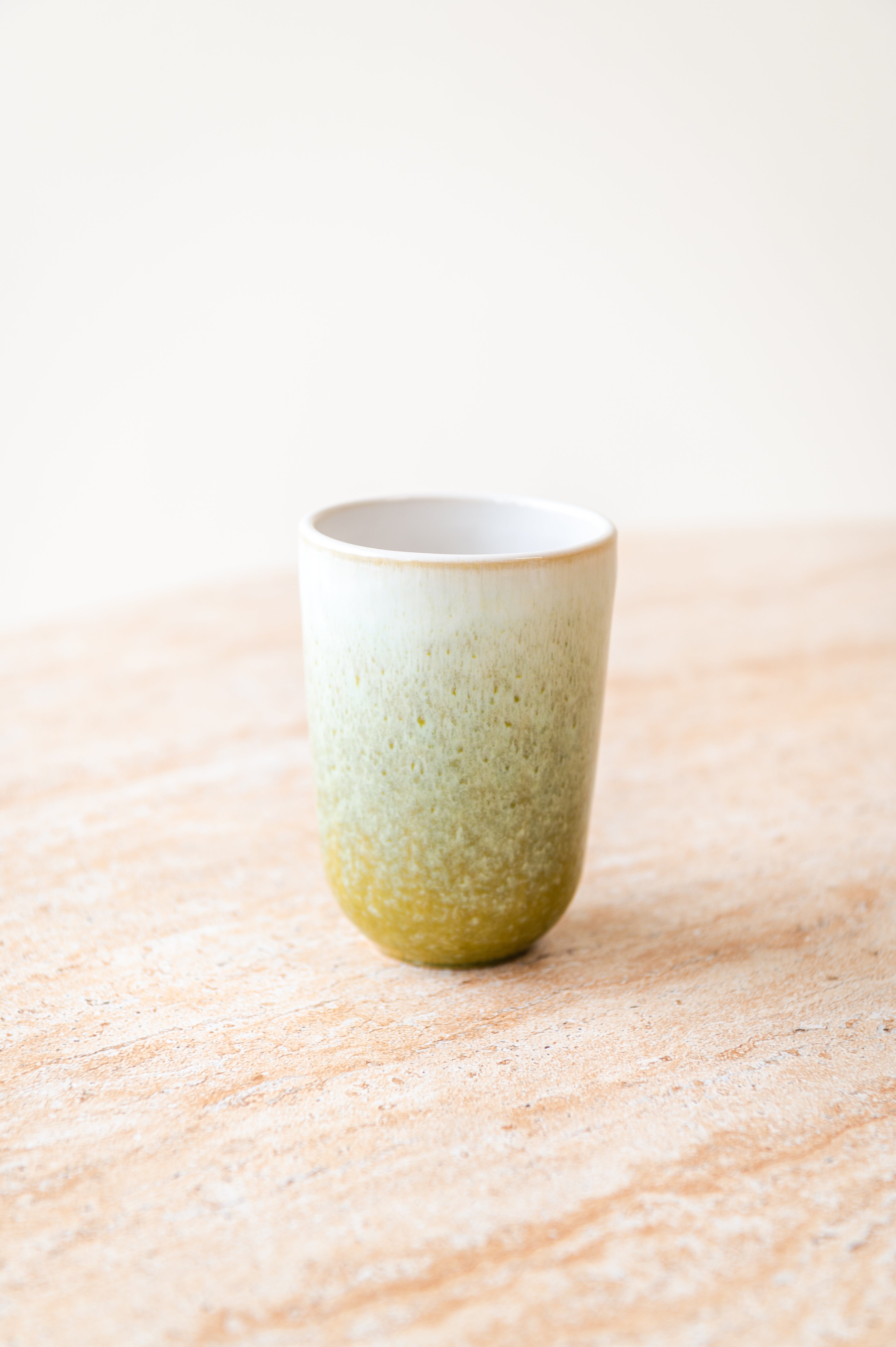 Amadora Becher groß