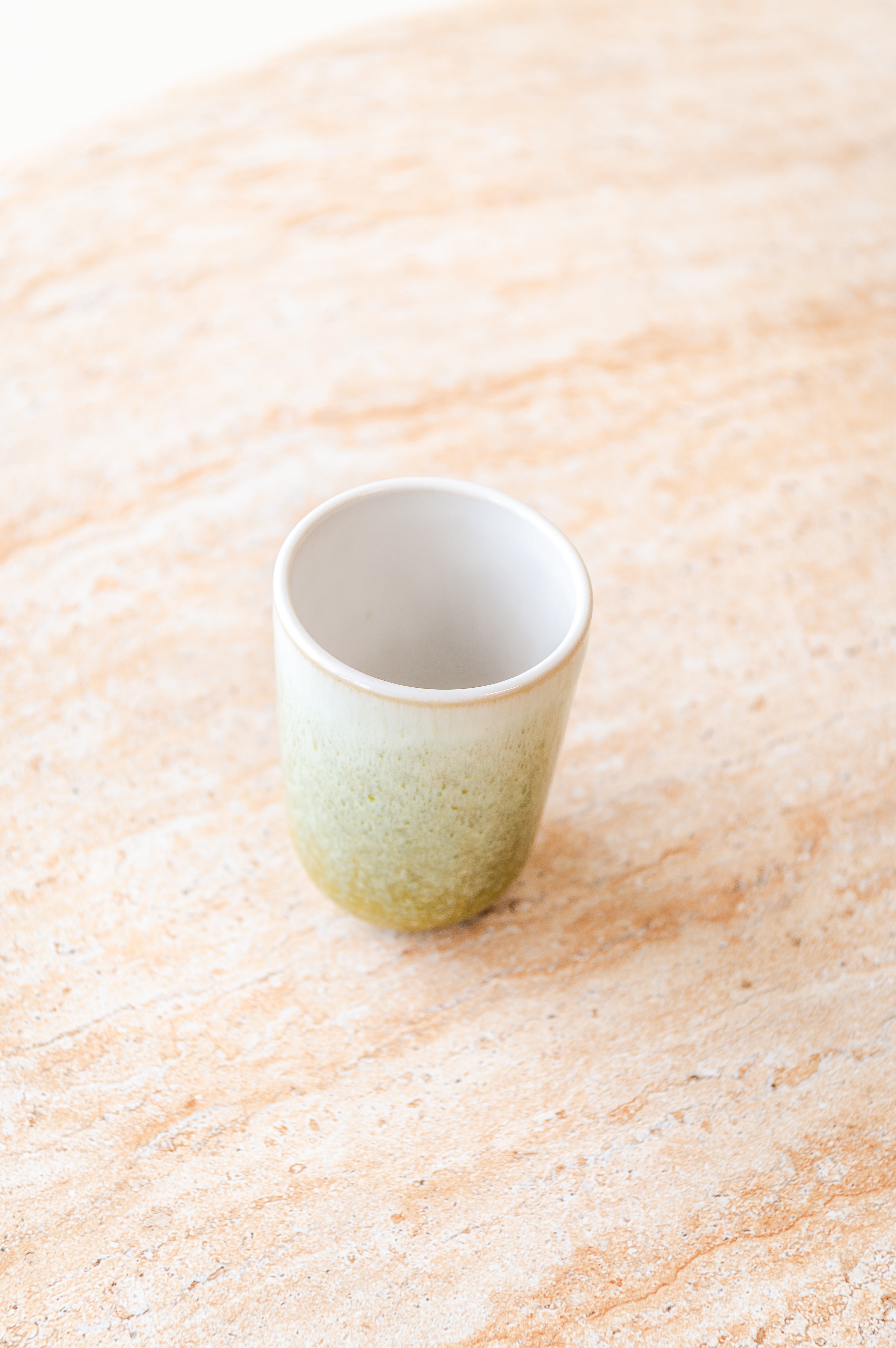 Amadora Becher groß